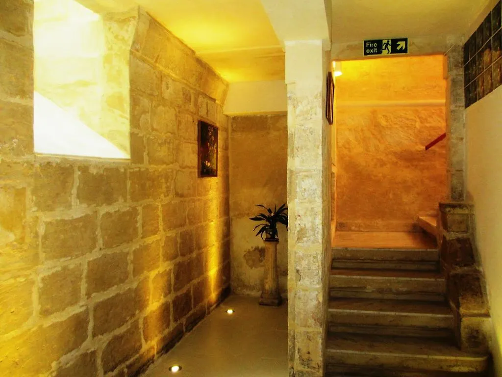 19Th Century Apartment Sliema Malta